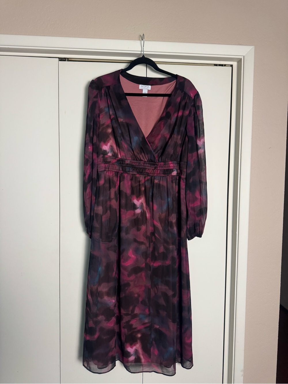 Long Sleeve V-Neck Pink Patterned Midi Dress